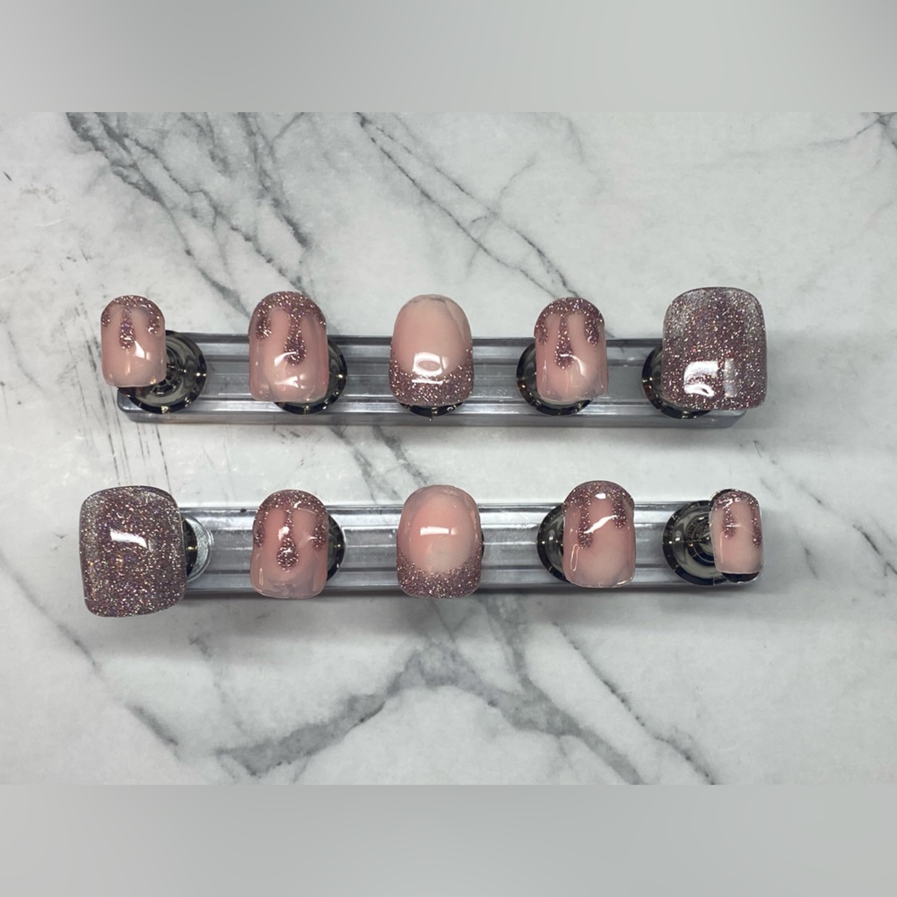 Custom Press On Nails!